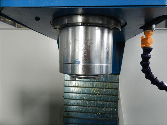 XK7125を製粉する3つの軸線縦の注文CNC