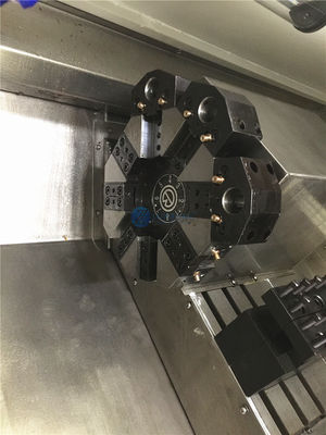 棒送り装置が付いているトルノCNC SCK46 CNCの旋盤機械