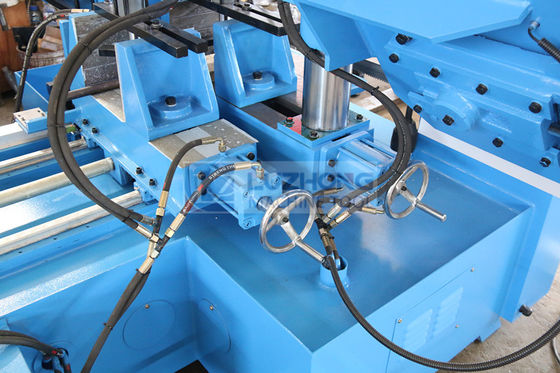 GHS4220 GHS4230 GHS4240 CNCの金属の切断バンド鋸機械CNC