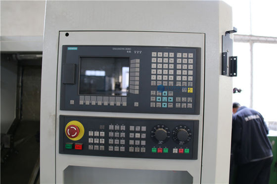 TCK6340 TCK6340S CNCの傾斜のベッドの旋盤の一団用具の旋盤CNCの回転中心