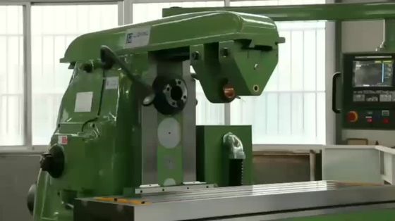 XK6032 XK6040 CNCの金属のフライス盤の新しい状態