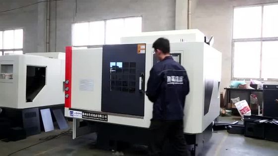 棒送り装置が付いているトルノCNC SCK46 CNCの旋盤機械
